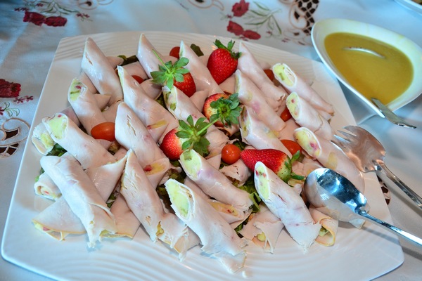 Sunday Buffet at Bay Lodge